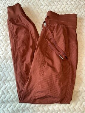 Lululemon Dance Studio Jogger Spanish Oak Size 0
